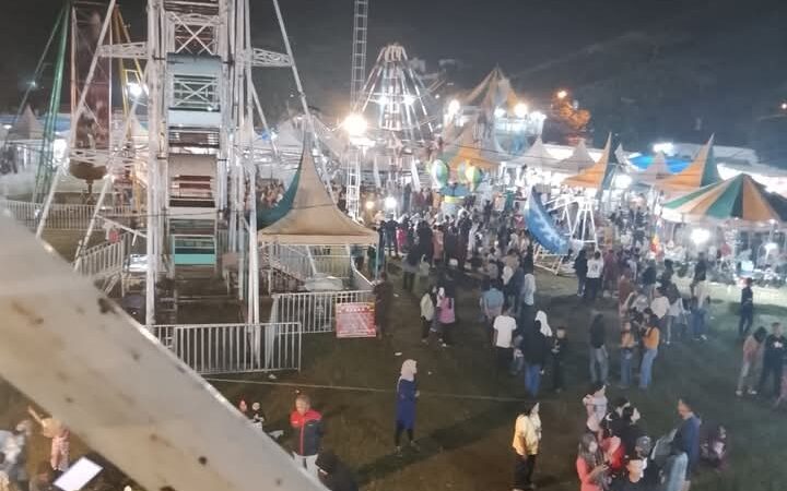 Alun-Alun Jadi Pasar Malam, Warga Galang Sindir Pemerintah: Ruang Publik Dibangun dari Uang Rakyat, Dipakai Seenaknya