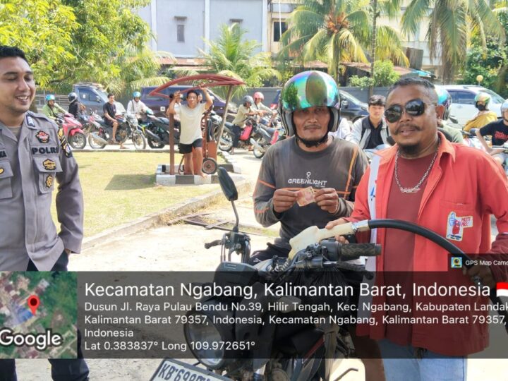 Ciptakan Rasa Aman, Patroli Siang Polsek Ngabang Sambangi SPBU dan Berikan Edukasi kepada Masyarakat