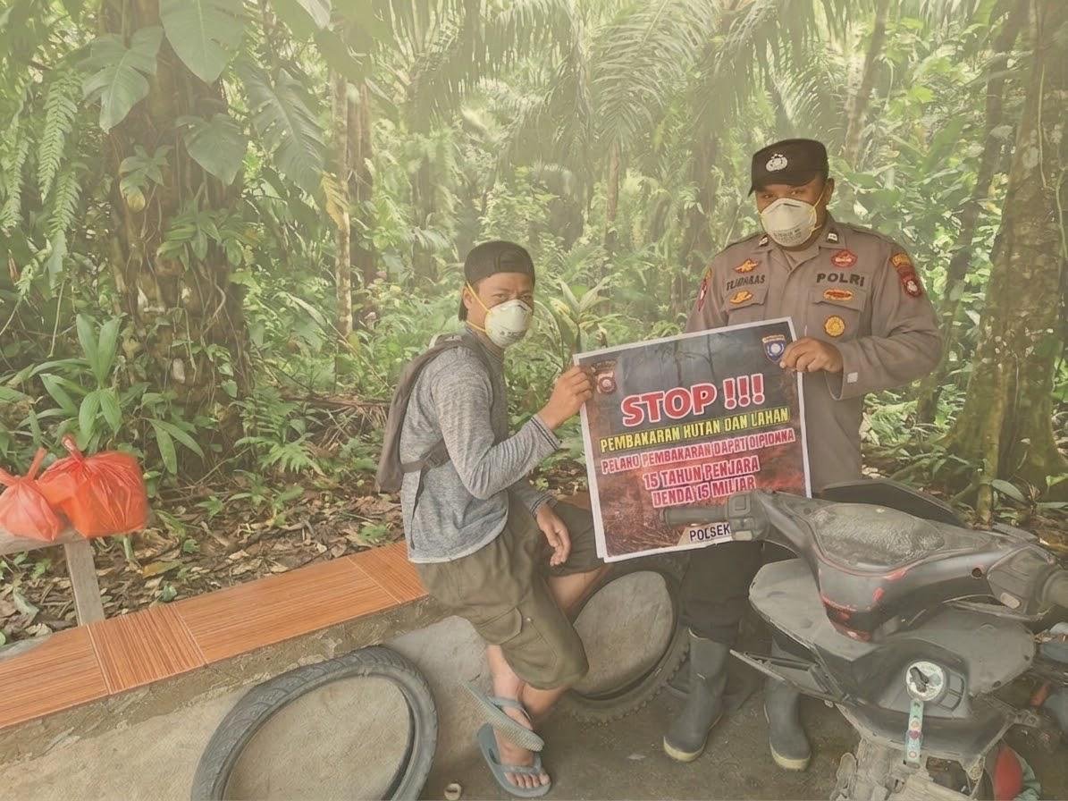 Sigap Cegah Karhutla, Polisi Kuala Behe Sambangi Warga Bawa Pesan Waspada Asap