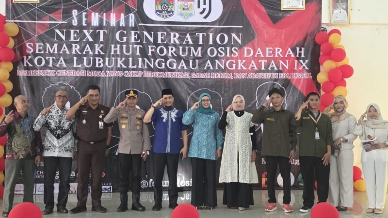 Kapolres Lubuk Linggau Menghadiri Pelaksanaan Seminar Next Generation, Dalam Rangka HUT Forum Organisasi Siswa Intra Sekolah Daerah