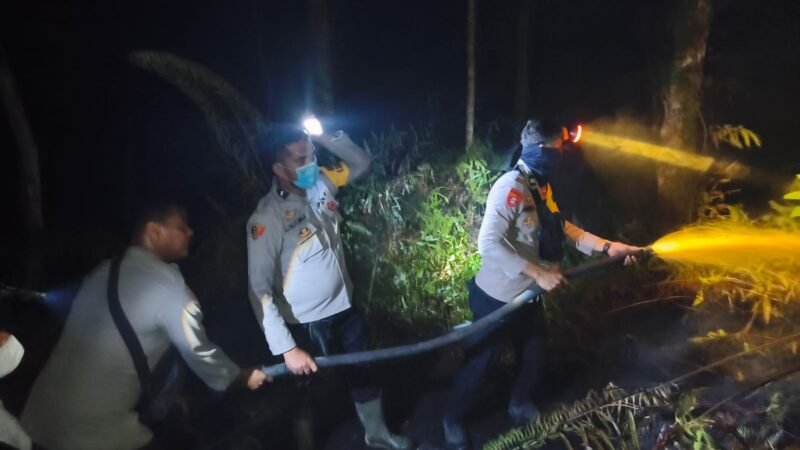 Respon Cepat Polisi dan Tim Gabungan, Karhutla di Desa Kersik Belantian Berhasil Dikendalikan