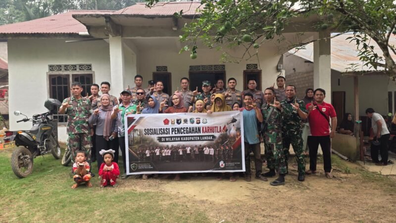 Tim Edukasi Siswa PTIK Sambangi Warga di Mandor, Sosialisasikan Bahaya Karhutla