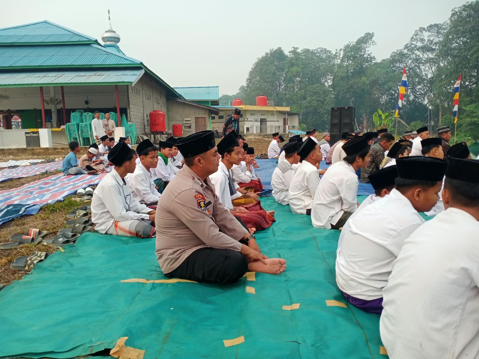 Di Tengah Cuaca Kering, Warga Sungai Tebelian Gelar Sholat Istisqo, Panjatkan Doa Memohon Turunnya Hujan