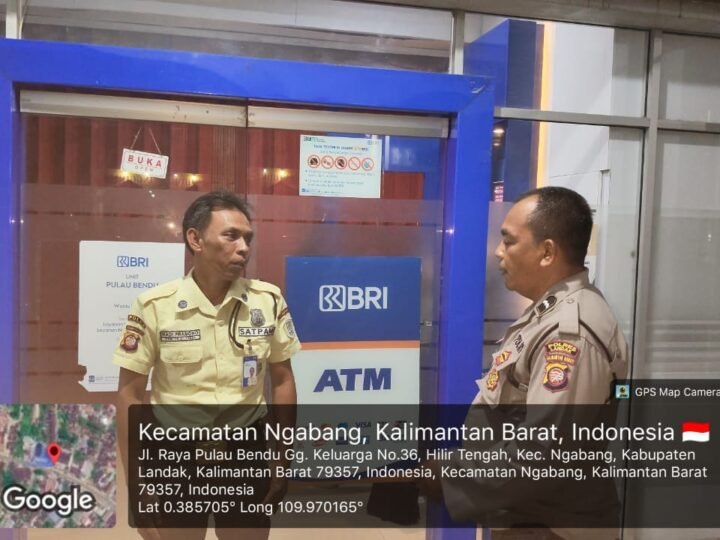 “Waspada! Polisi Ingatkan Satpam Bank BRI Ngabang, Orang Pura-Pura Ambil Uang di ATM Bisa Jadi Modus Kejahatan”
