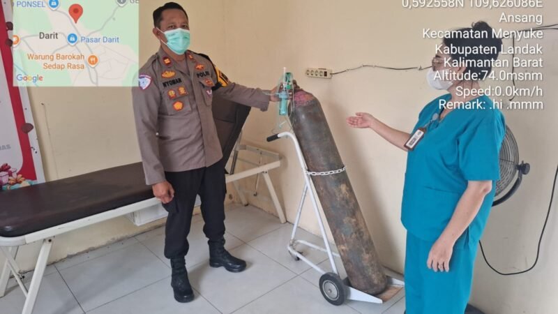 Kapolsek Menyuke Lakukan Pengecekan Posko Kesehatan Di Kecamatan Menyuke