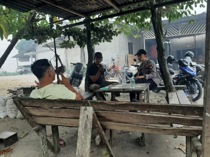 Hadir di Tengah Warga, Polisi Mandor Perkuat Silaturahmi Lewat Patroli Dialogis