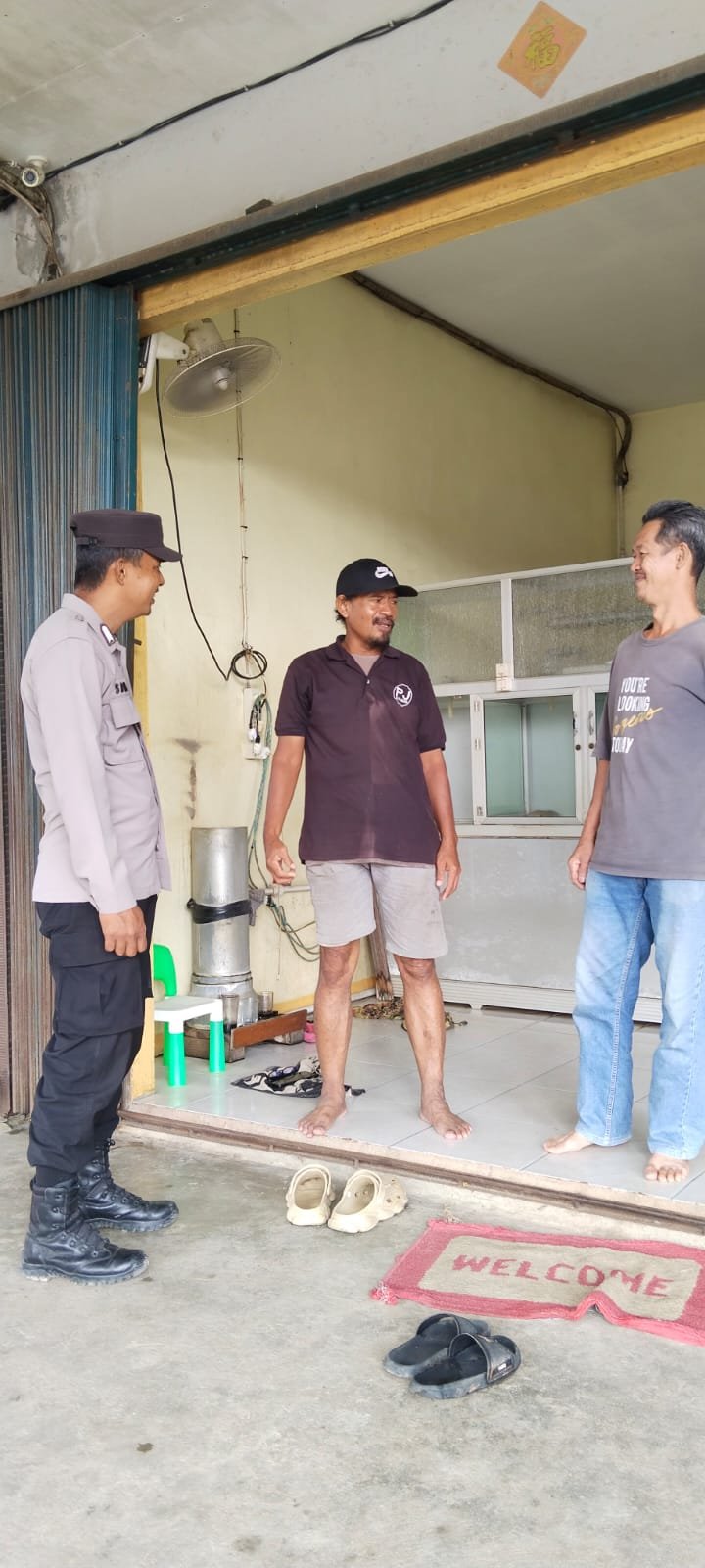 Kabut Asap Menyelimuti Jalan, Polisi Tetap Turun Patroli: Warga Diingatkan Waspada Modus Berpura-pura dan Curanmor