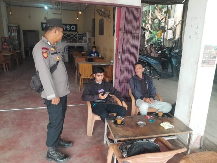 POLSEK MEMPAWAH HULU TINGKATKAN PATROLI KAMTIBMAS DI SIANG HARI