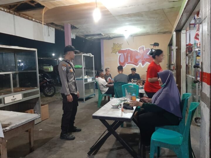 Ada Warga Masih Beraktivitas di Malam Hari, Polisi Mandor Langsung Sampaikan Pesan Ini