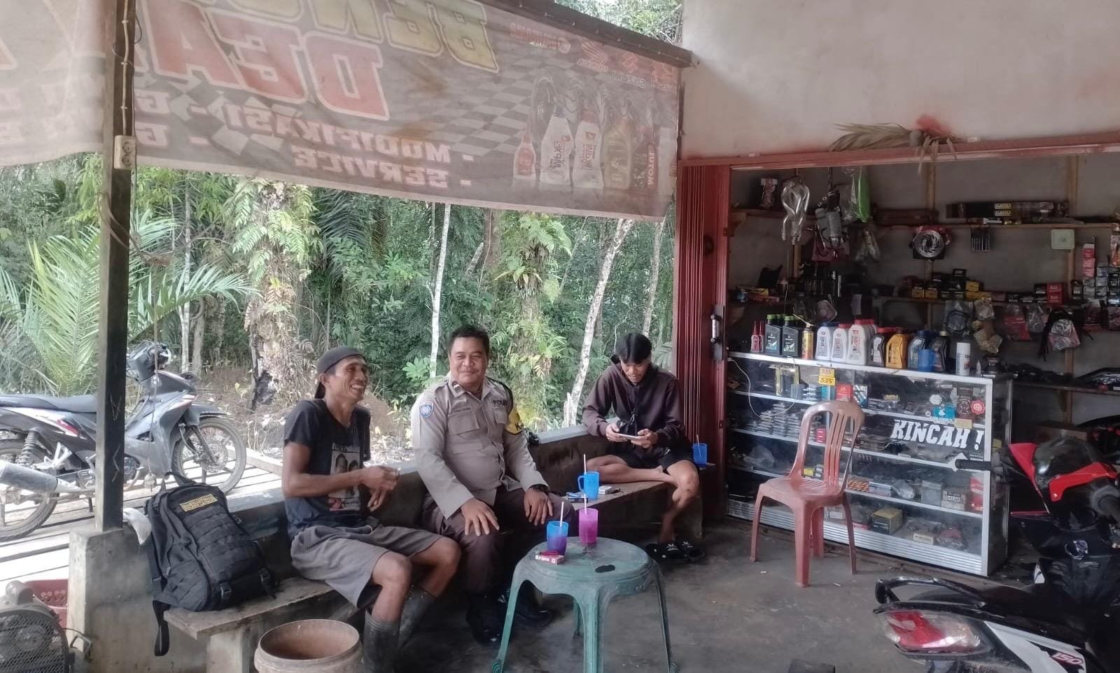“Duduk Bersama Warga, Cara Humanis Polisi Kuala Behe Cegah Karhutla Sejak Dini