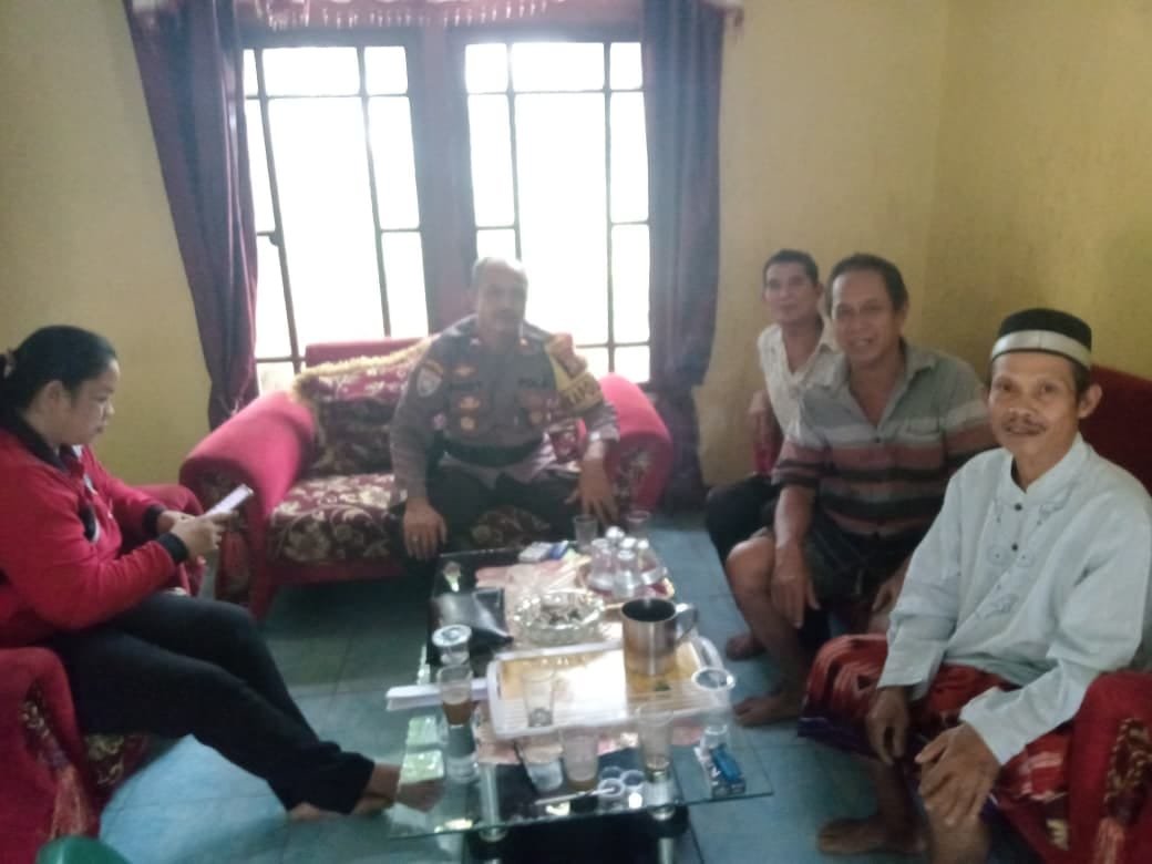 Ketahanan Pangan dan Kejahatan Jadi Sorotan, Kapolsek Sebangki Bersama Camat Sambangi Tokoh Masyarakat