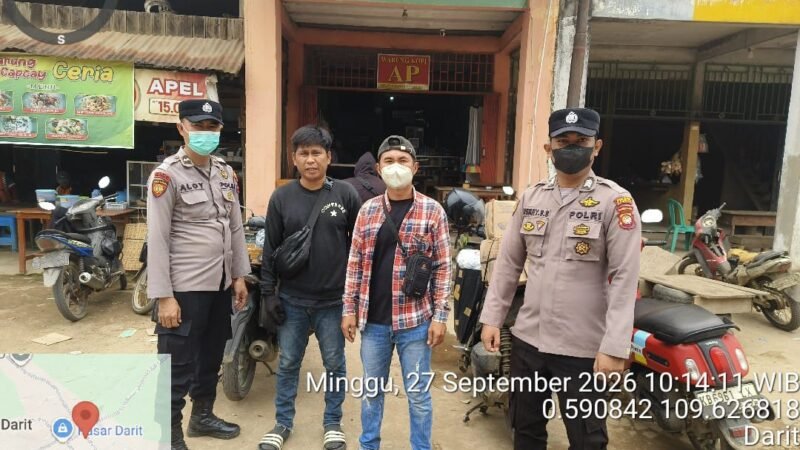 Tingkatkan Kewaspadaan, Pesan Samapta Polsek Menyuke Kepada Warga Saat Patroli Siang