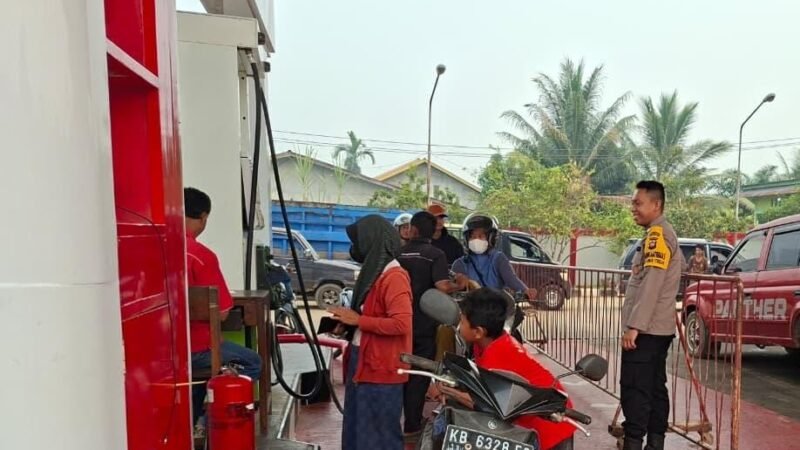 Polisi Turun Langsung ke Lapangan, Sapa Warga dan Pantau Keamanan SPBU