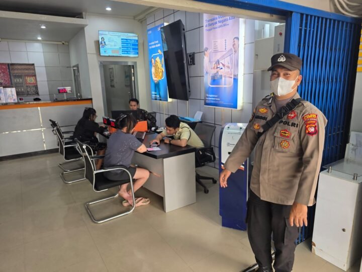 Personel Polsek Mempawah Hulu Tingkatkan Patroli Kamtibmas di Objek Vital