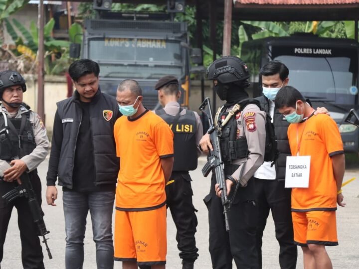 Mengerikan! 47 Adegan Rekonstruksi Pembunuhan Ibu-Anak di Landak, Polisi Ungkap Rencana Tersangka