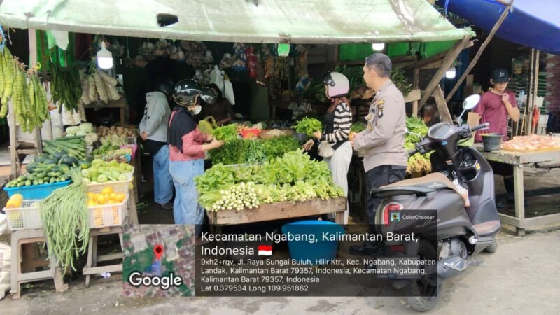 Patroli Dialogis Polsek Ngabang, Polisi Ajak Pedagang Bersama Cegah Premanism