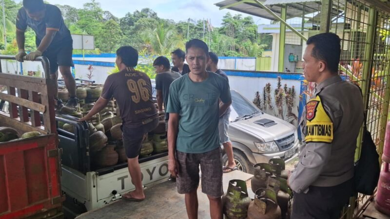Jangan Lengah! Polisi Sungai Tebelian Ingatkan Warga Waspada Kejahatan Saat Patroli Siang”
