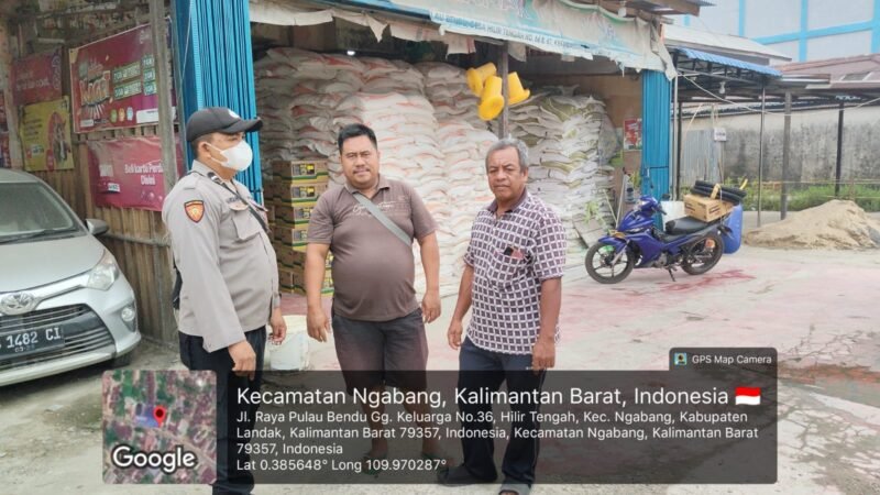 “Hari Libur Tak Jadi Halangan, Polisi Patroli Siang Sambil Cegah Karhutla dan Ingatkan Warga Pakai Masker”
