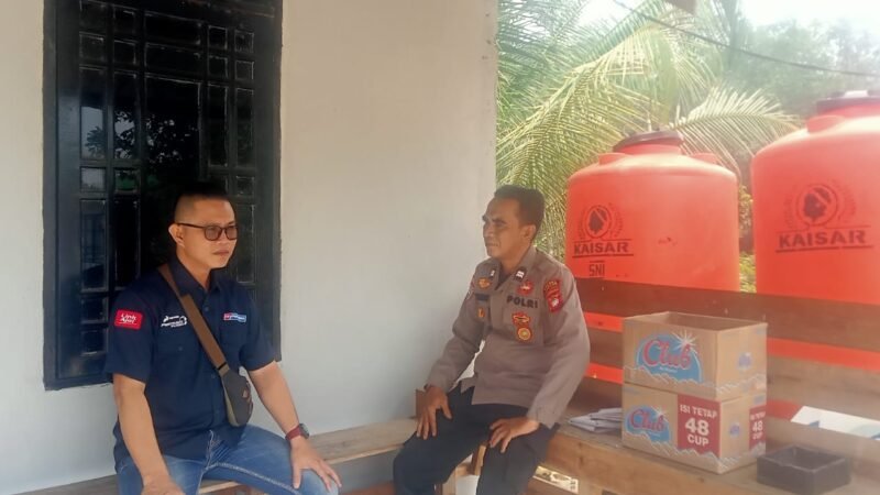 Jalin Komunikasi Humanis, Kanit Binmas Sebangki Ajak Warga Waspadai Kejahatan