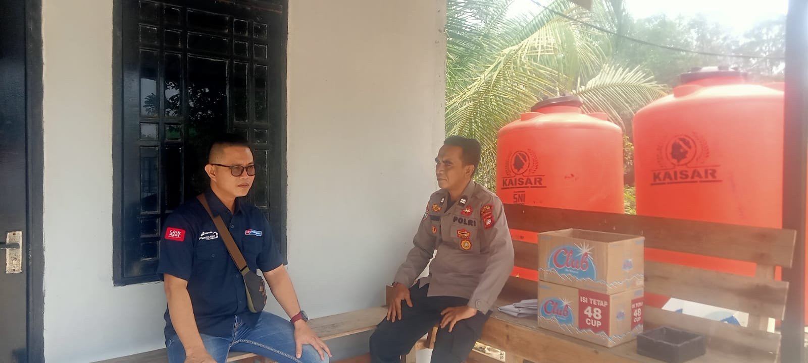 Jalin Komunikasi Humanis, Kanit Binmas Sebangki Ajak Warga Waspadai Kejahatan