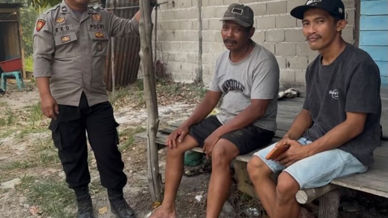 Jangan Tergiur! Polisi Sungai Tebelian Temui Warga Saat Patroli, Pinjol Jadi Peringatan