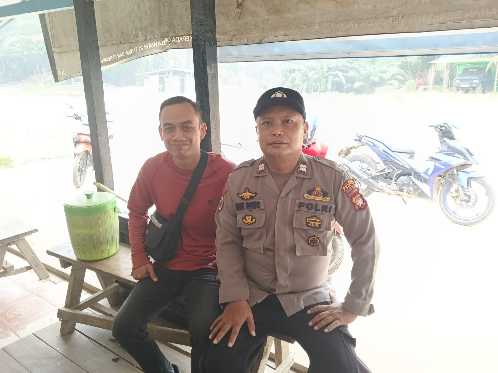 Polisi Sebangki Sambangi Warga, Pesan Tegas Disampaikan: Waspada Pencurian dan Penipuan Online