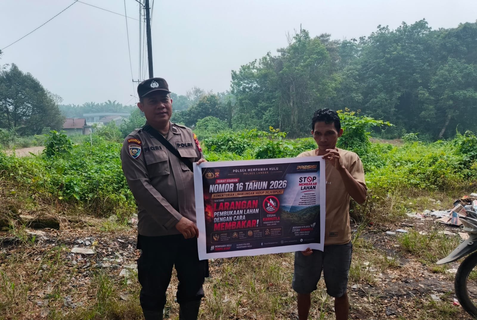Bhabinkamtibmas Polsubsektor Sompak Aktif Sosialisasikan Pencegahan Karhutla kepada Warga