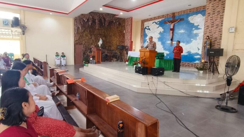 Polres Landak Gelar Minggu Kasih, Perkuat Silaturahmi dan Jamin Keamanan Umat Gereja