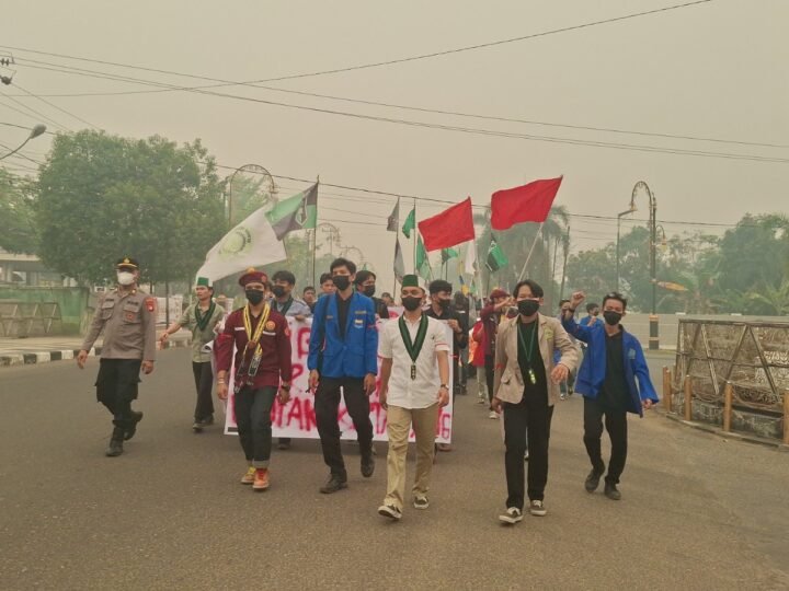 Cipayung Plus, BEM, dan Pemuda Ketapang Desak Langkah Konkret Tangani Karhutla dan Kelangkaan BBM