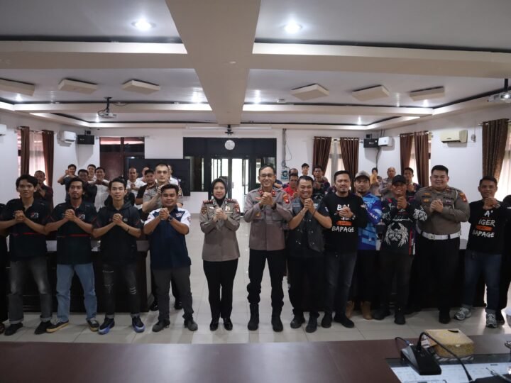 Kapolres Landak Gandeng 15 Komunitas Motor, Tekankan Safety Riding dan Tertib Lalu Lintas