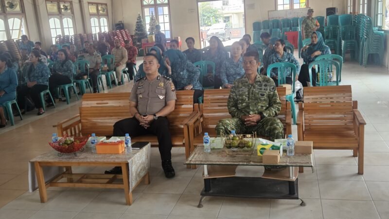 Dukung Pemberdayaan Keluarga, Kapolsek Mandor Hadiri Pengukuhan TP PKK Kecamatan Mandor
