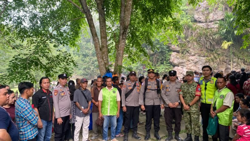 Pengamanan Kegiatan Misa Minggu Kasih Penutupan Bulan Maria di Dusun Bandol Desa Untang