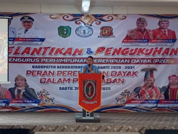 Neneng,S.Sos.,M.Sos Pimpin Perhimpunan Perempuan Dayak Kabupaten Bengkayang